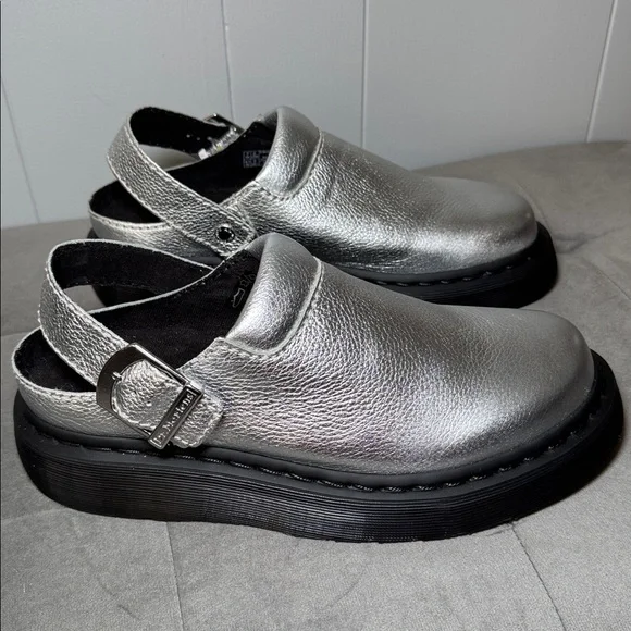 Dr. Martens Laketen Slingback Mule Tumbled Silver Metallic Size 8 NWOT - Picture 9 of 16